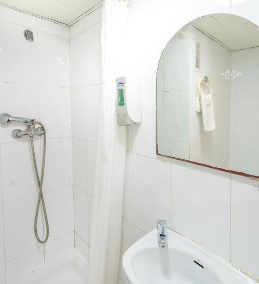 اتاق استاندارد, Forum Tarragona