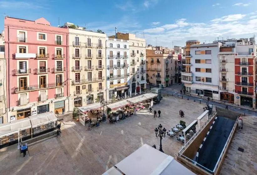 اتاق استاندارد با بالکن, Forum Tarragona