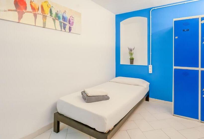 Quarto Estandar Individual Banheiro Compartilhado, Forum Tarragona