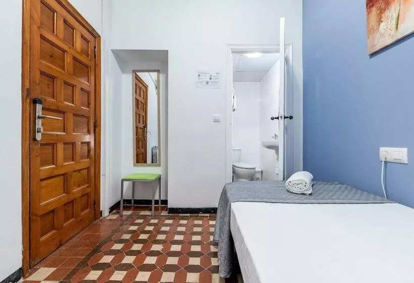 اتاق استاندارد یک نفره, Forum Tarragona