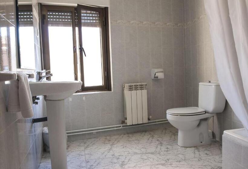 标准单人间, Hostal Nicolás