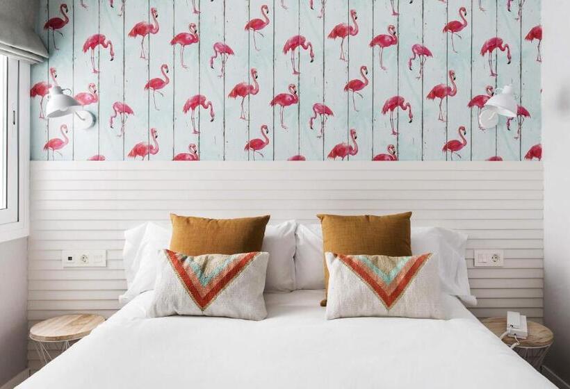 اتاق اکونومی, Seaborn Salou