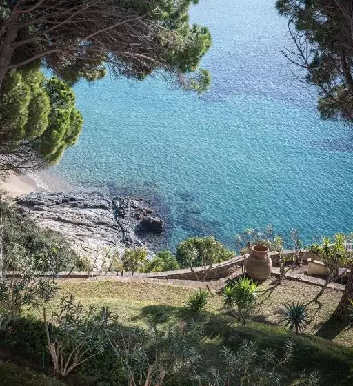 オーシャンビュースタンダードルーム, Almadraba Park