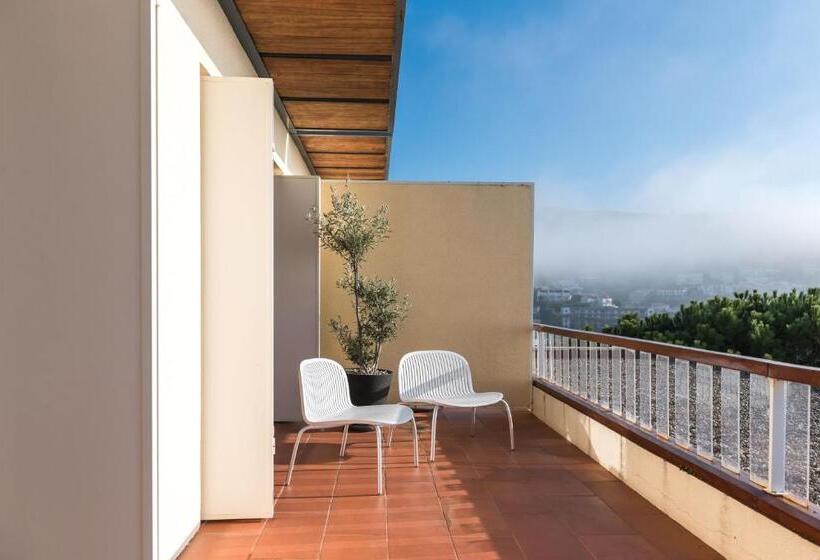 סוויטה, Almadraba Park