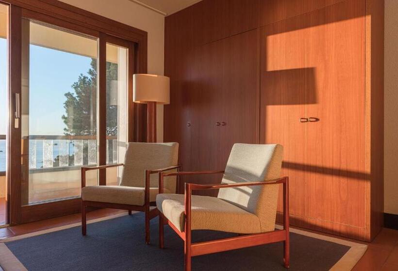 חדר משפחתי, Almadraba Park