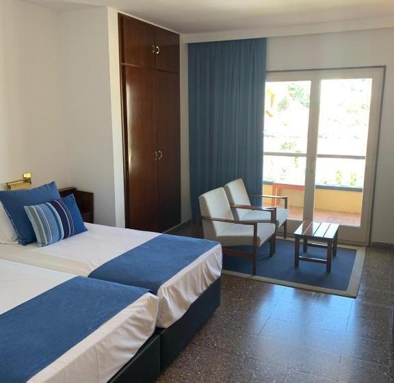 חדר קלאסי, Almadraba Park