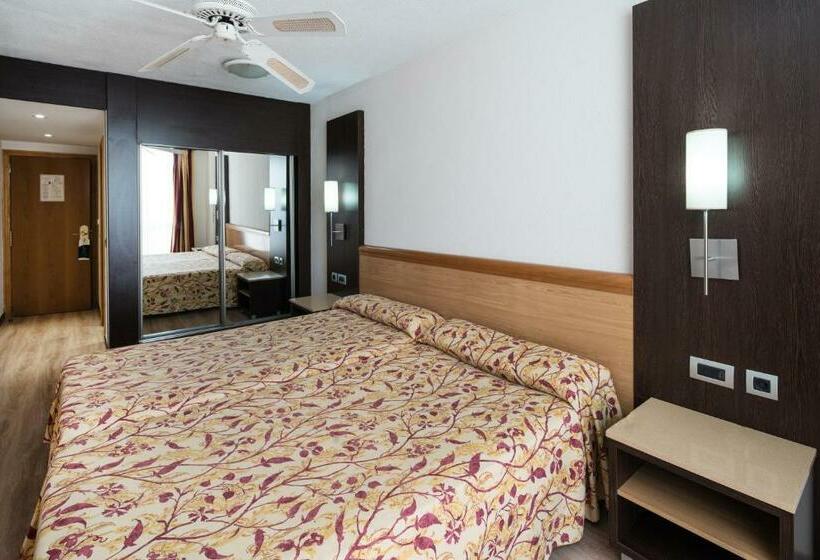 스탠다드 룸, Catalonia Oro Negro