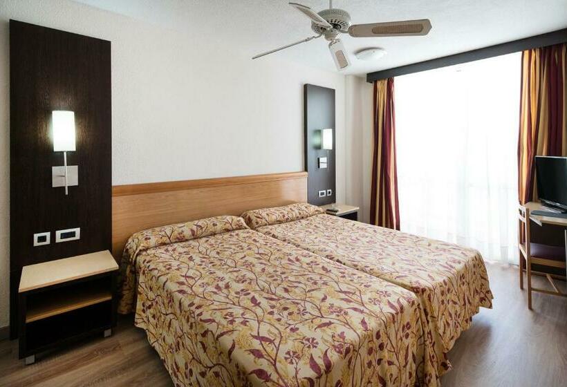 스탠다드 트리플 룸, Catalonia Oro Negro