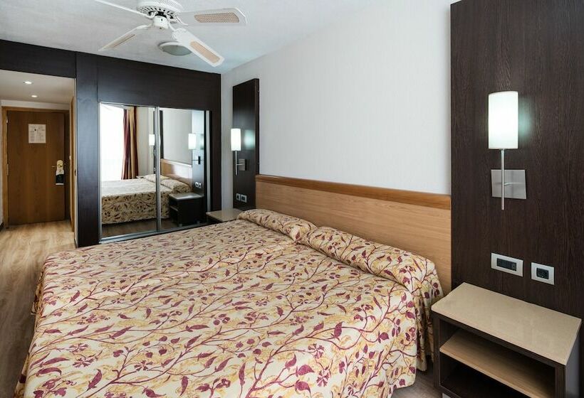 스탠다드 트리플 룸, Catalonia Oro Negro