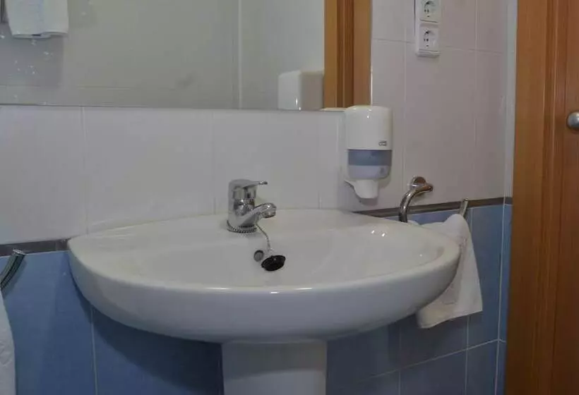 スタンダードルーム, Hostal Cataluña