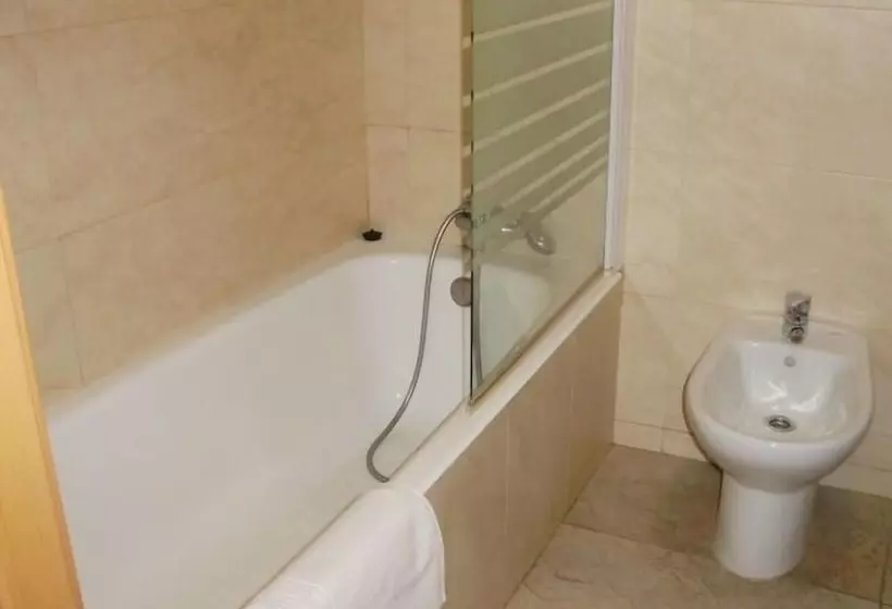 スタンダード４人部屋, Hostal Cataluña
