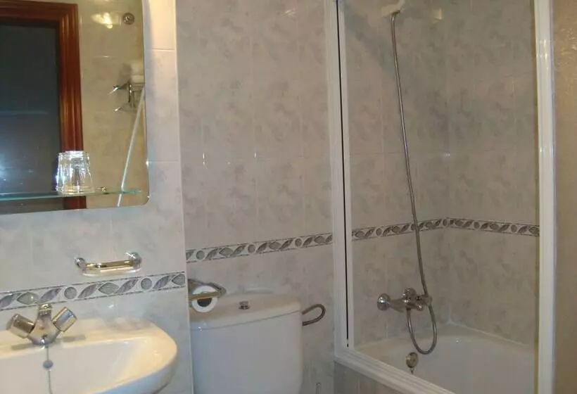 Camera Standard Individuale, Hostal Universal