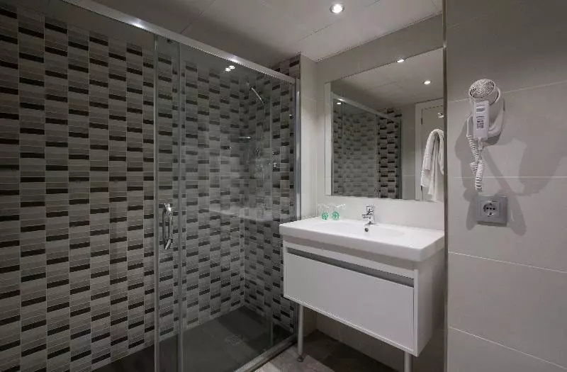 اتاق خانوادگی, Medplaya Hotel Monterrey