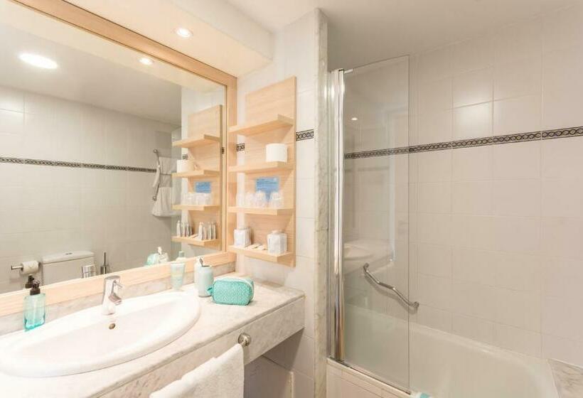 Quarto Estandar, Monterrey Roses By Pierre & Vacances