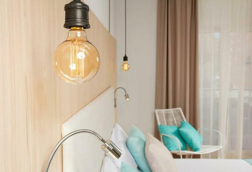 Номер Стандарт Вид на Море, Monterrey Roses By Pierre & Vacances