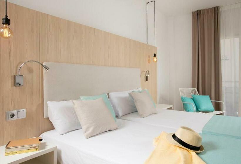 Номер Стандарт Вид на Море, Monterrey Roses By Pierre & Vacances