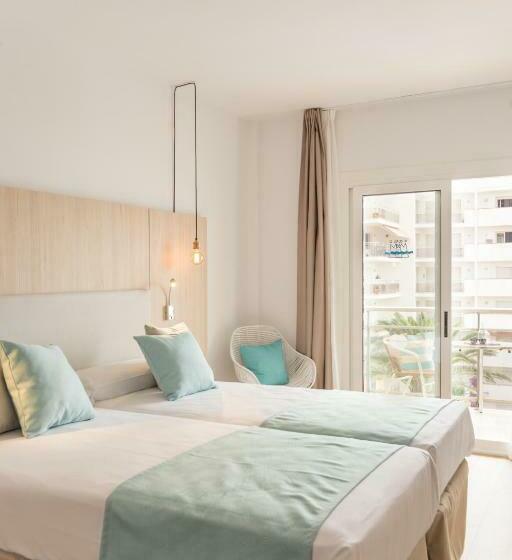 Номер Стандарт Вид на Бассейн, Monterrey Roses By Pierre & Vacances