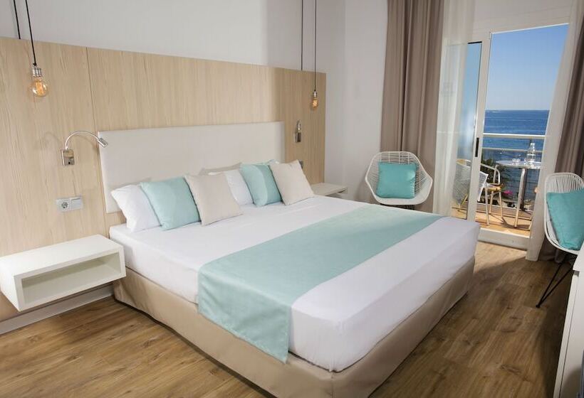 Quarto Estandar Vista Mar, Monterrey Roses By Pierre & Vacances