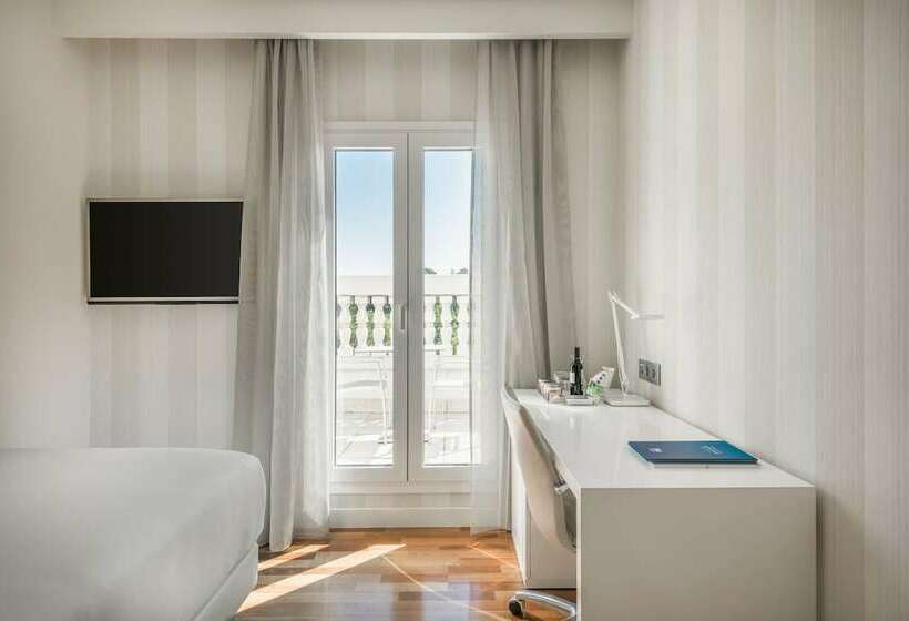 اتاق استاندارد یک تخته با چشمانداز, NH Madrid Nacional