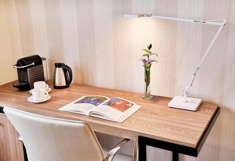 اتاق استاندارد با چشمانداز, NH Madrid Nacional