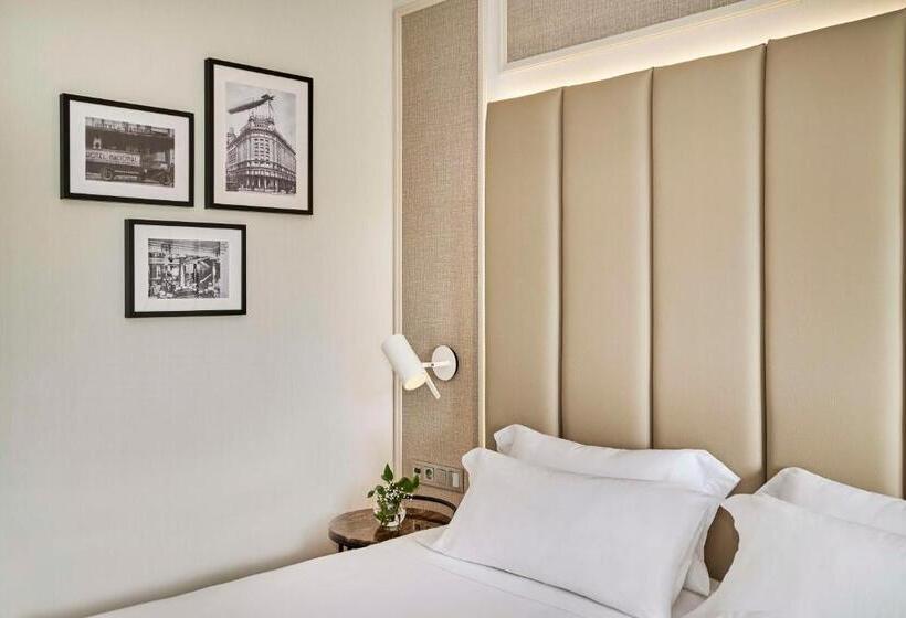 اتاق سوپریور با چشمانداز, NH Madrid Nacional