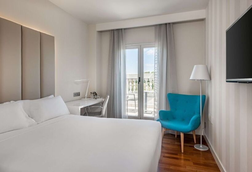 Habitación Estándar con Vistas, NH Madrid Nacional