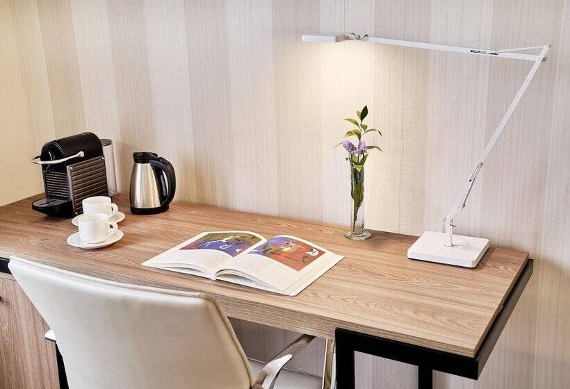 اتاق سوپریور با چشمانداز, NH Madrid Nacional