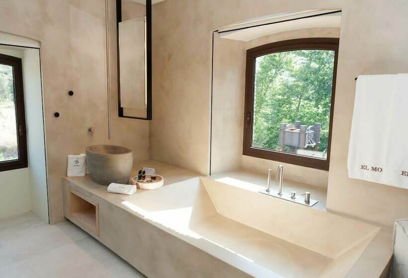 高级三人间, El Molí