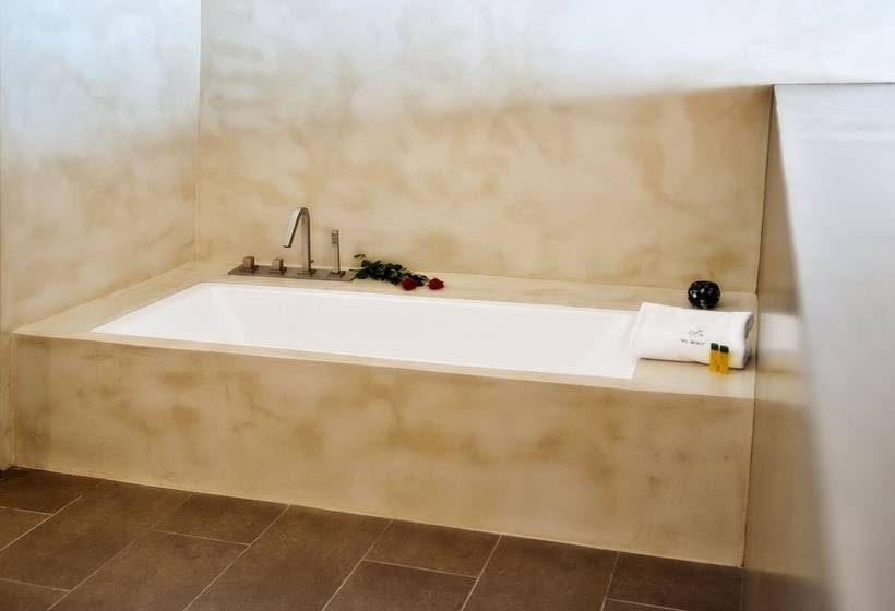 高级三人间, El Molí