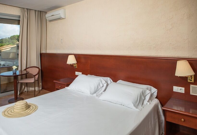 Quarto Estandar Vista Piscina, Rvhotels Golf Costa Brava