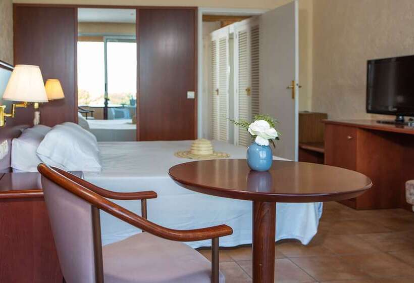 Номер Стандарт Вид на Бассейн, Rvhotels Golf Costa Brava