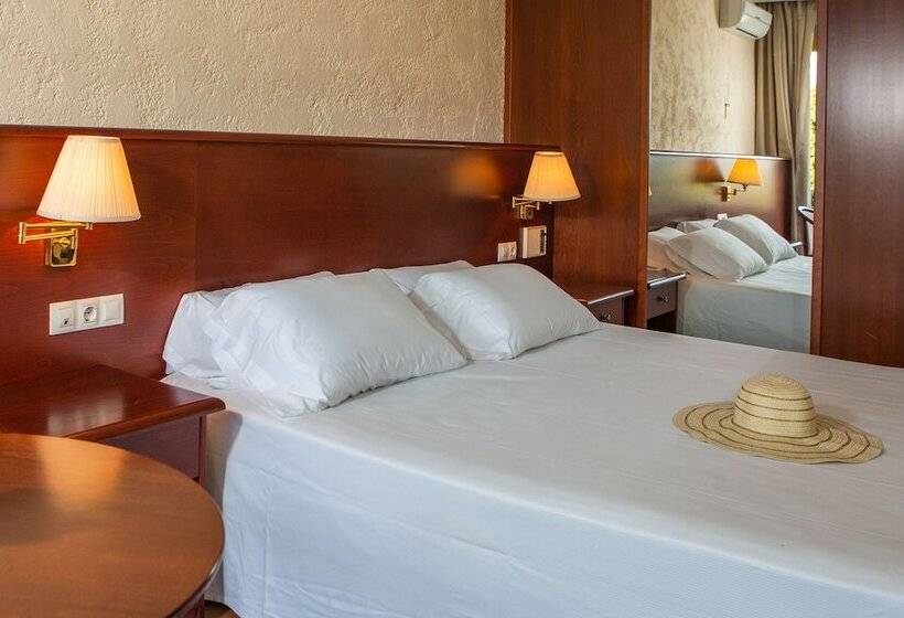 Quarto Estandar Vista Piscina, Rvhotels Golf Costa Brava