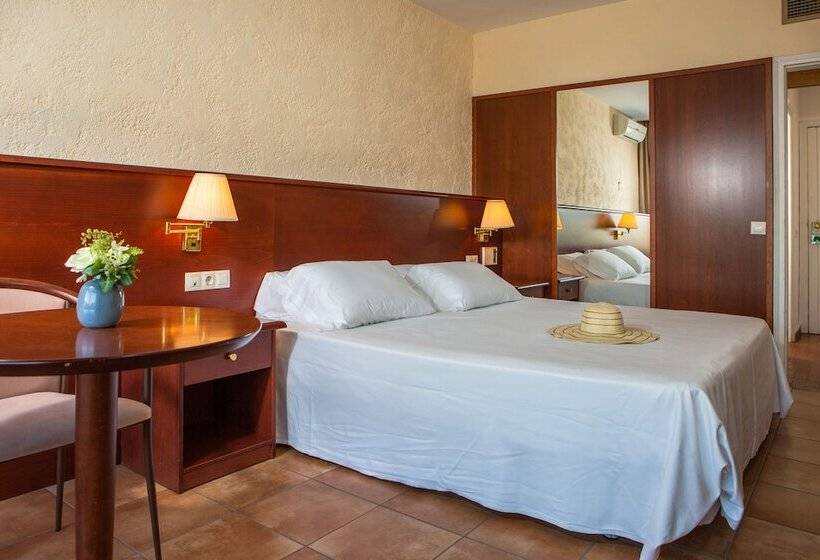 غرفة قياسية مطلّة علي حمام السباحة, Rvhotels Golf Costa Brava