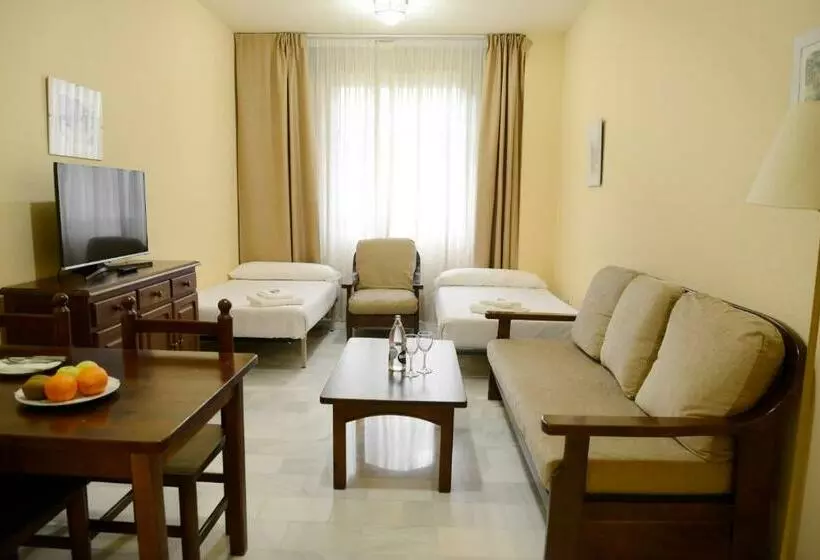 اتاق استاندارد چهار تخته, San Pablo Sevilla