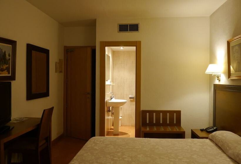 스탠다드 룸, Torrezaf