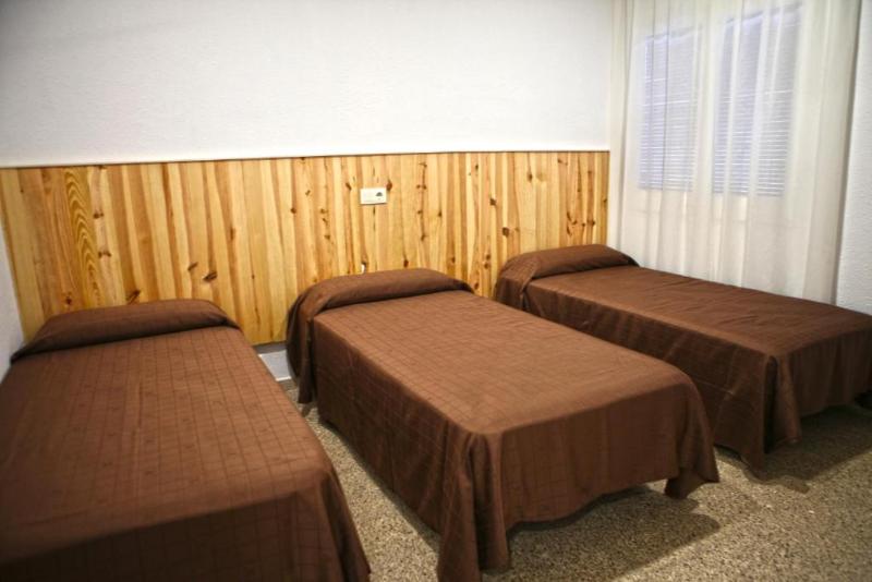 スタンダードトリプルルーム, Hostal Miranda