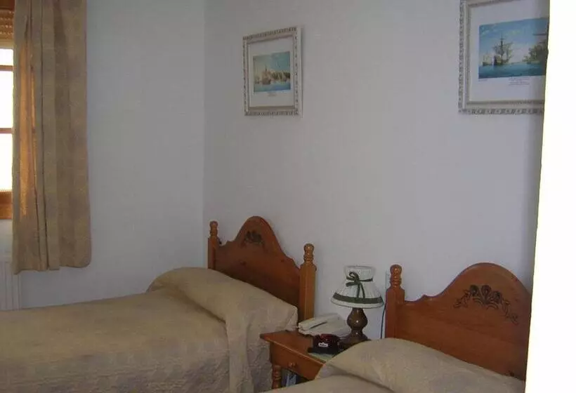 Chambre Standard, Hostal Restaurante La Muralla