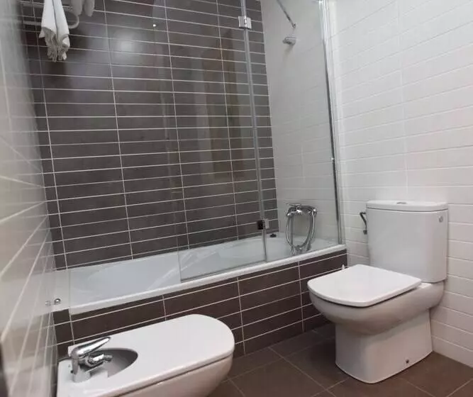 Habitación Estàndard Individual, Anabel Baza