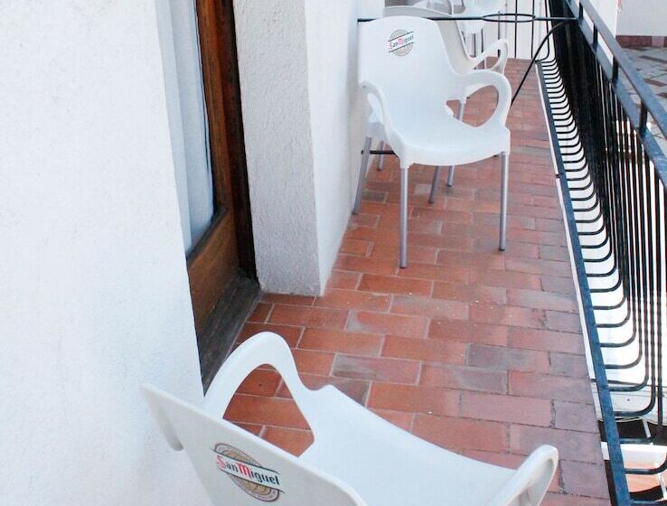 バルコニー付きスタンダードルーム, Hostal Horta Rosell