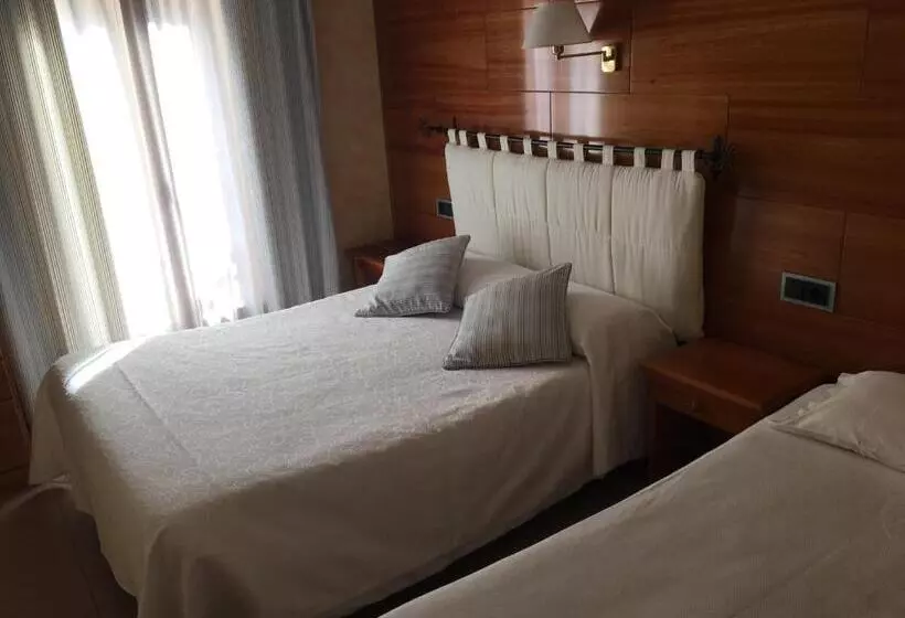 3-Bett-Standardzimmer, Hostal La Placeta