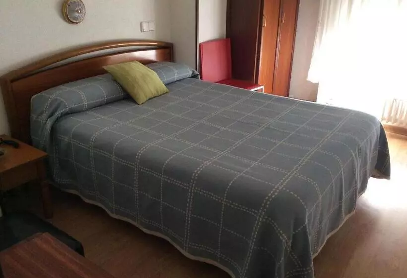 Chambre Standard, Hostal Liebana