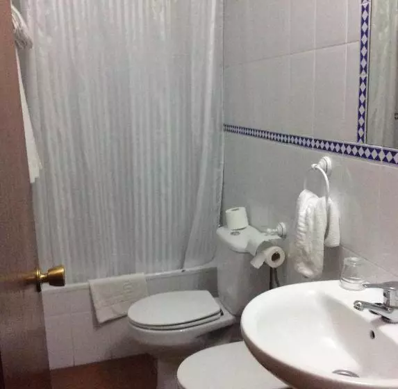 Chambre Standard Individuelle, Hostal Liebana