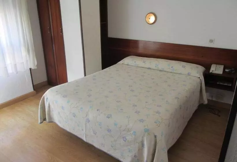 Chambre Standard Individuelle, Hostal Liebana