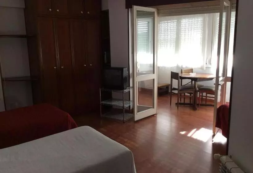 Chambre Familiale, Hostal Liebana