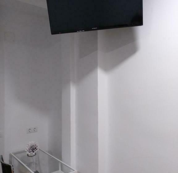 Номер Стандарт, Hostal Rioja Condestable