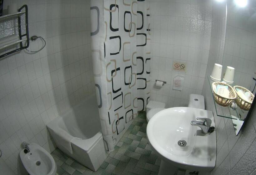 Номер Стандарт с Балконом, Hostal Rural Marques De Zahara