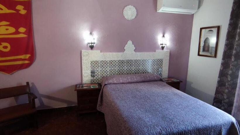 Номер Стандарт с Балконом, Hostal Rural Marques De Zahara