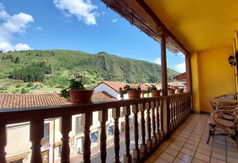 اتاق استاندارد چهار تخته, Hosteria Picos De Europa