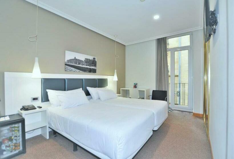 标准间, Pensión Alemana