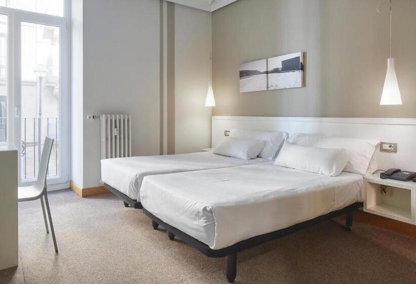 标准间, Pensión Alemana